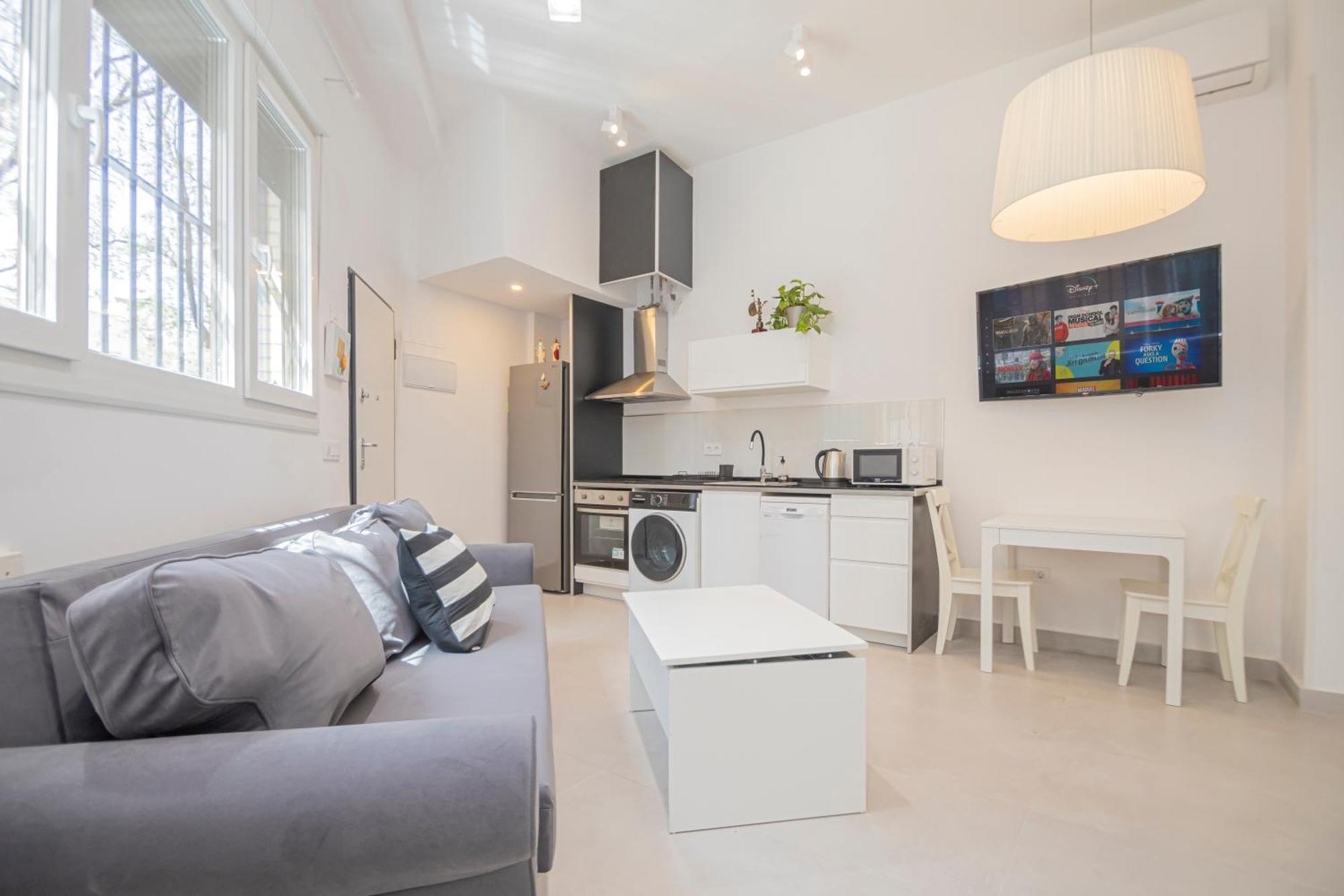 Apartament New Luxury And Sunny 2br Premium Spot