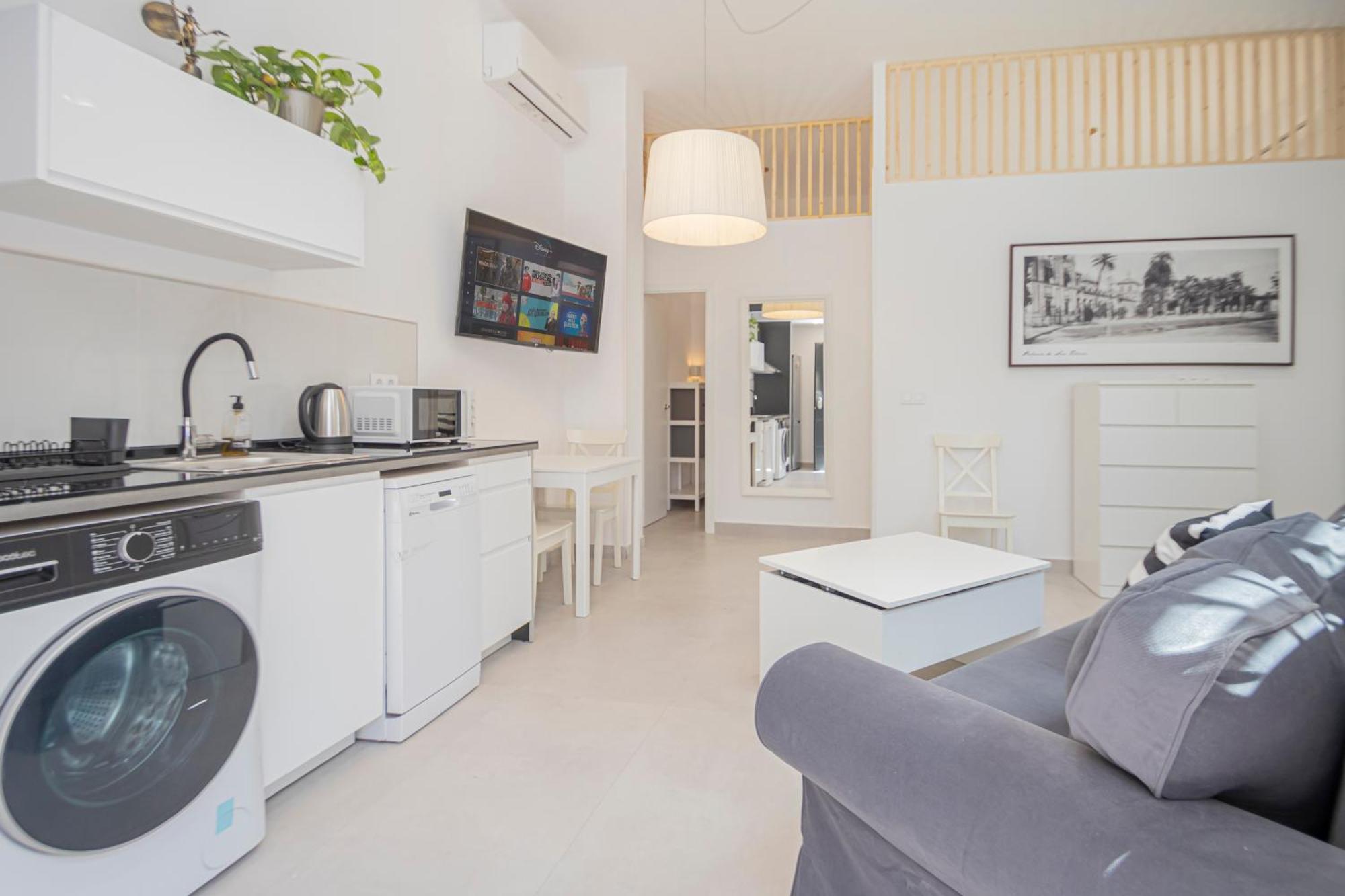 Apartament New Luxury And Sunny 2br Premium Spot